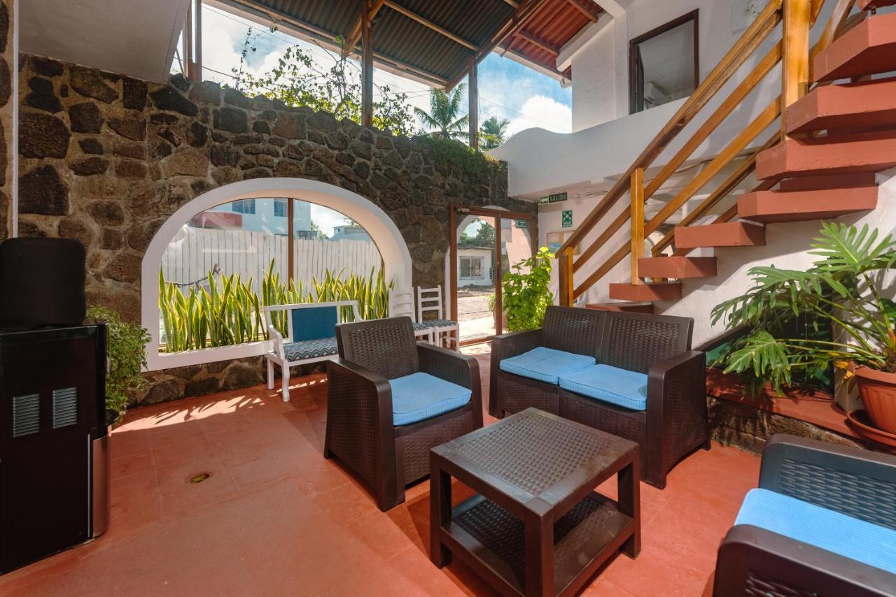 Hostal North Seymour Puerto Ayora  Esterno foto