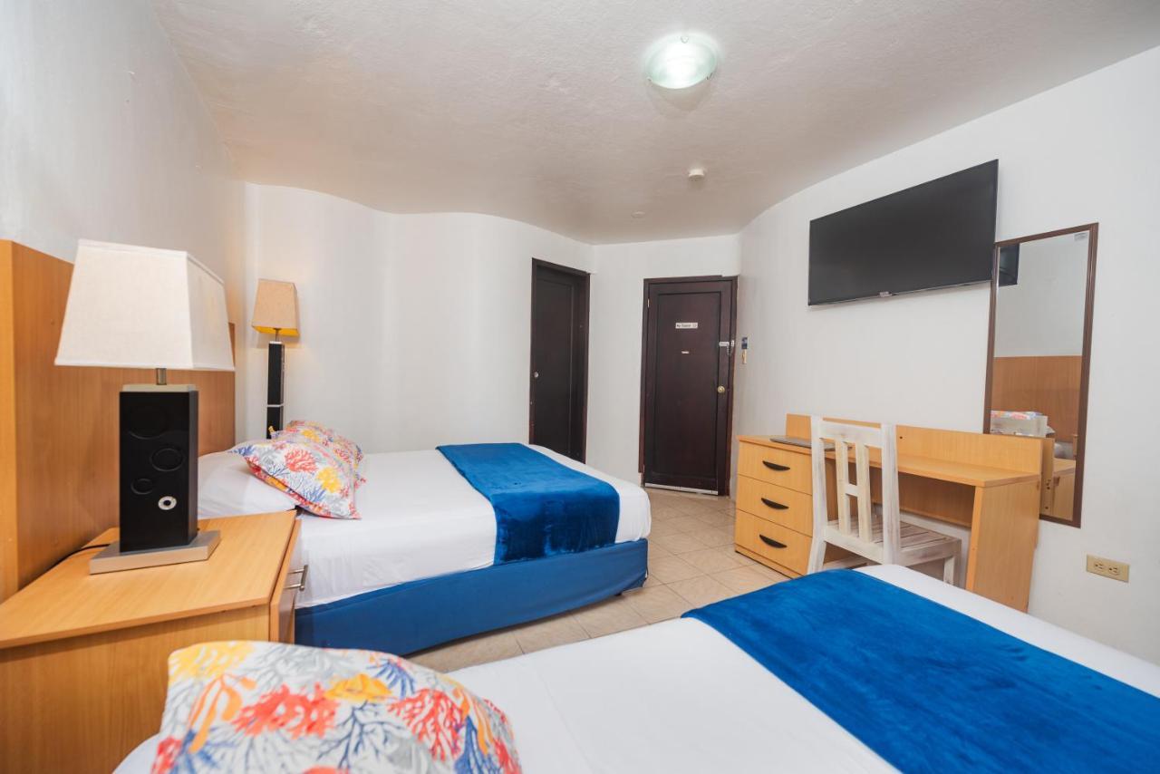 Hostal North Seymour Puerto Ayora  Esterno foto