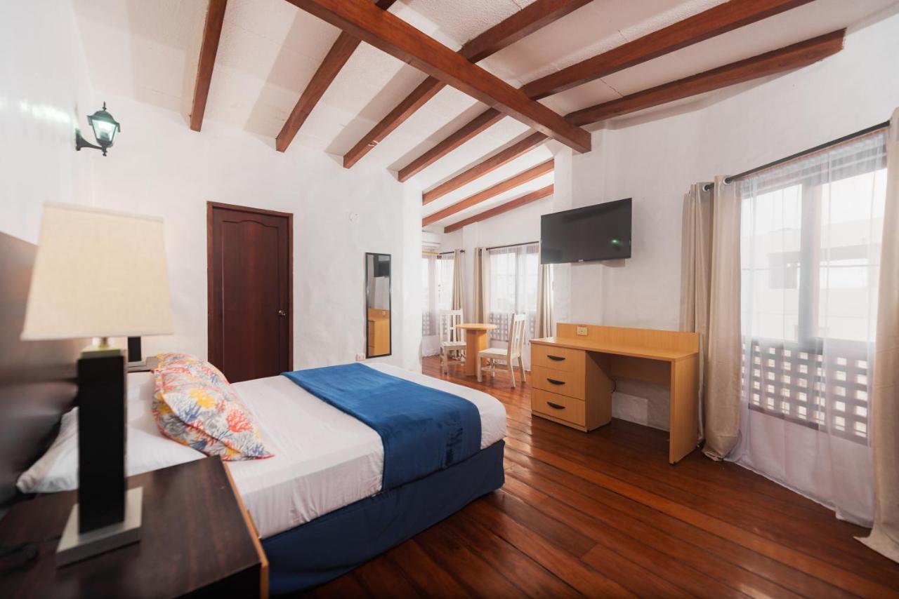 Hostal North Seymour Puerto Ayora  Esterno foto