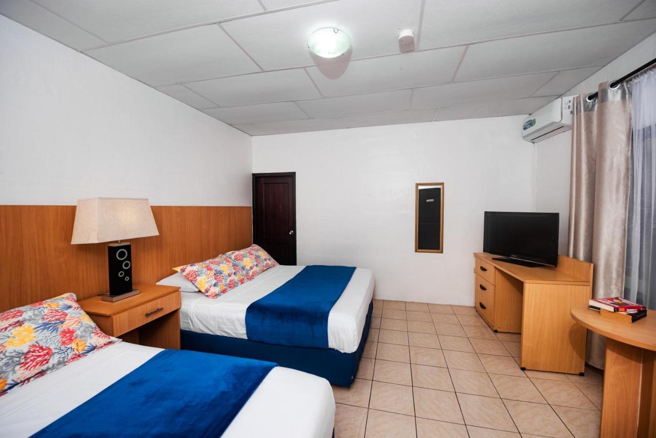 Hostal North Seymour Puerto Ayora  Esterno foto
