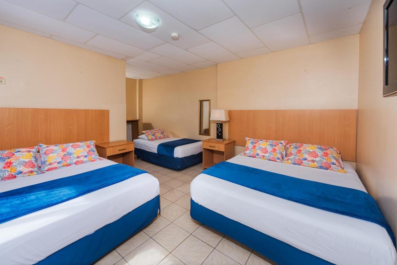 Hostal North Seymour Puerto Ayora  Esterno foto