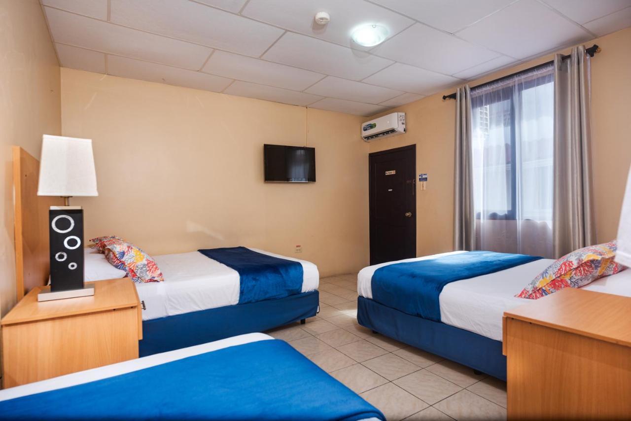 Hostal North Seymour Puerto Ayora  Esterno foto