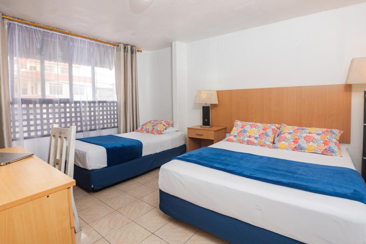 Hostal North Seymour Puerto Ayora  Esterno foto